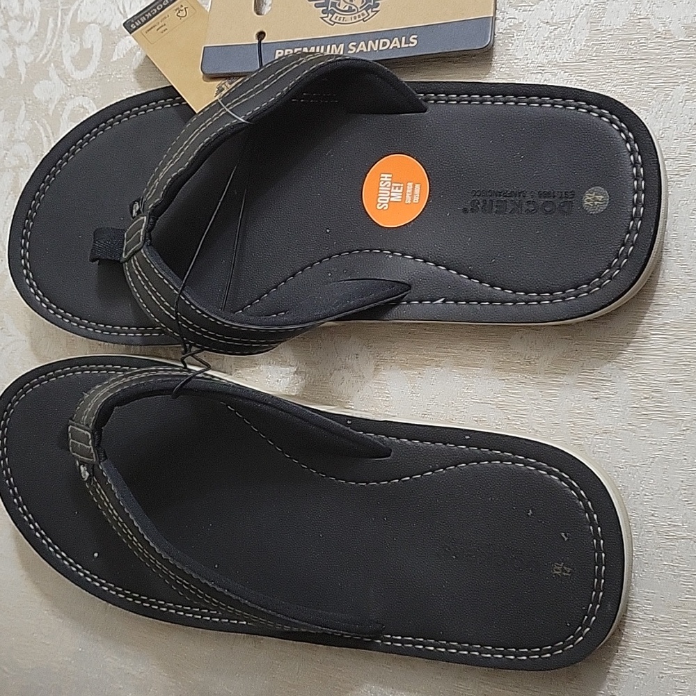 Dockers Sandals  Flip Flops Mens XXL 14 Black NWT